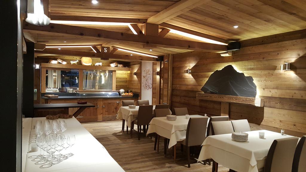 Hotel Le Sporting Morzine Esterno foto
